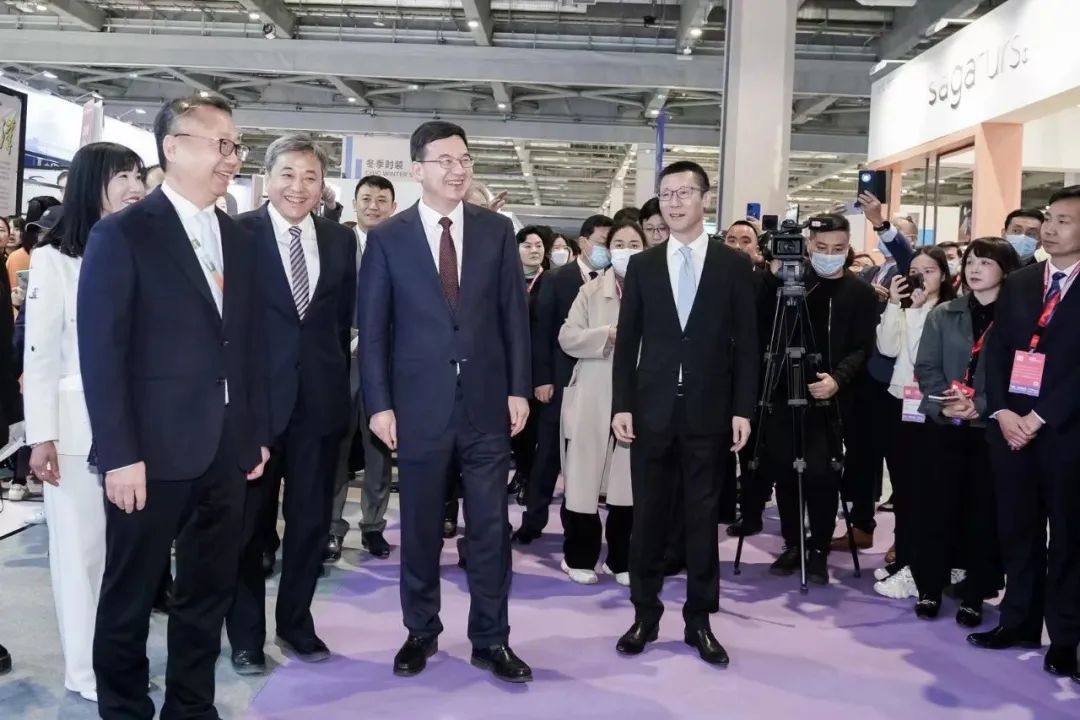 力為華夏添錦繡，織就神州好生活！2023中國紡聯(lián)春季聯(lián)展開幕式暨棉紡消費(fèi)季活動啟動儀式舉行