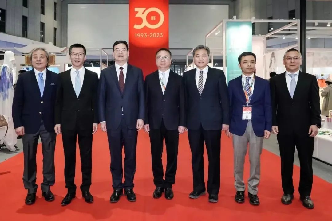 力為華夏添錦繡，織就神州好生活！2023中國紡聯(lián)春季聯(lián)展開幕式暨棉紡消費(fèi)季活動啟動儀式舉行