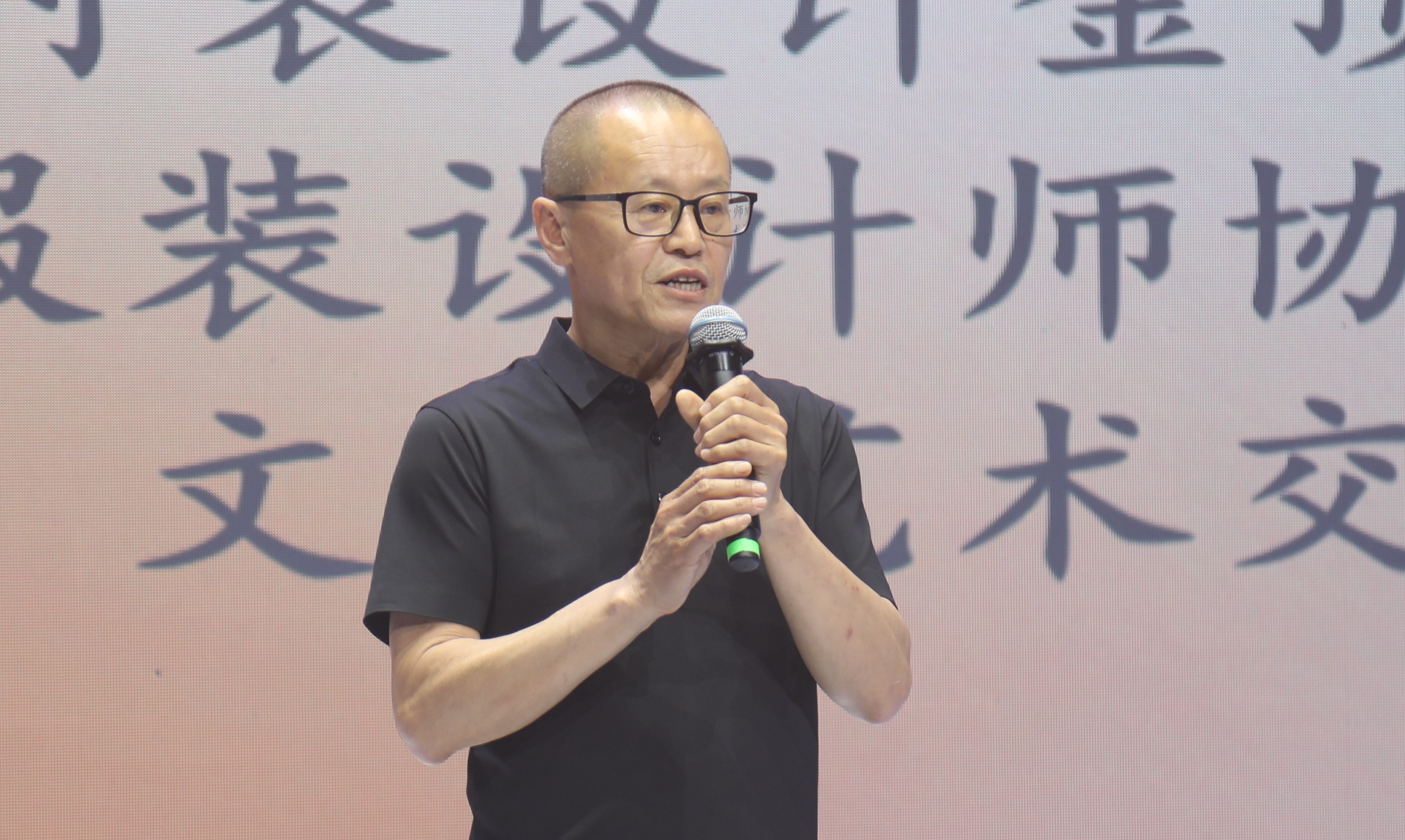 青&ldquo;設(shè)&rdquo;飛揚(yáng) | 2023&ldquo;青田&middot;蘇工美杯&rdquo;江蘇省校服職業(yè)技能定制賽暨江蘇省服裝院校學(xué)生設(shè)計(jì)大賽決賽圓滿落幕！