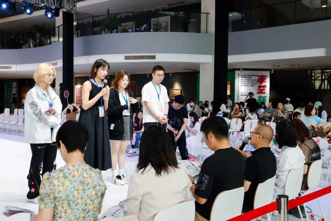 青&ldquo;設(shè)&rdquo;飛揚(yáng) | 2023&ldquo;青田&middot;蘇工美杯&rdquo;江蘇省校服職業(yè)技能定制賽暨江蘇省服裝院校學(xué)生設(shè)計(jì)大賽決賽圓滿落幕！