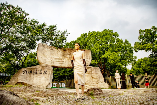 &ldquo;CHOICE YIN&rdquo;驚艷河姆渡，演繹遠(yuǎn)古文明與現(xiàn)代時(shí)尚與的對(duì)話