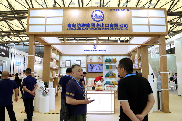山東292家企業(yè)齊聚31屆華交會，青島家紡展團(tuán)大放異彩