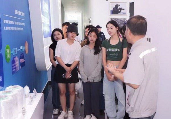 學(xué)在南山，益在長遠(yuǎn) &ldquo;南山智尚杯&rdquo;2023年中國職業(yè)裝設(shè)計大賽暨交通運輸行業(yè)制服設(shè)計大賽大師課結(jié)課！