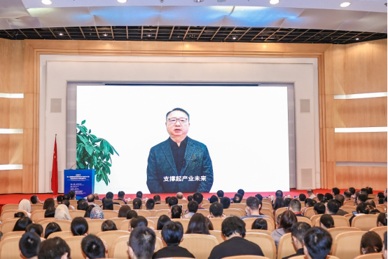 以“先進(jìn)紡織科學(xué)與技術(shù)”為主題的第二屆國(guó)際紡織前沿科學(xué)與技術(shù)大會(huì)暨世界紡織大學(xué)聯(lián)盟年會(huì)在東華大學(xué)舉行