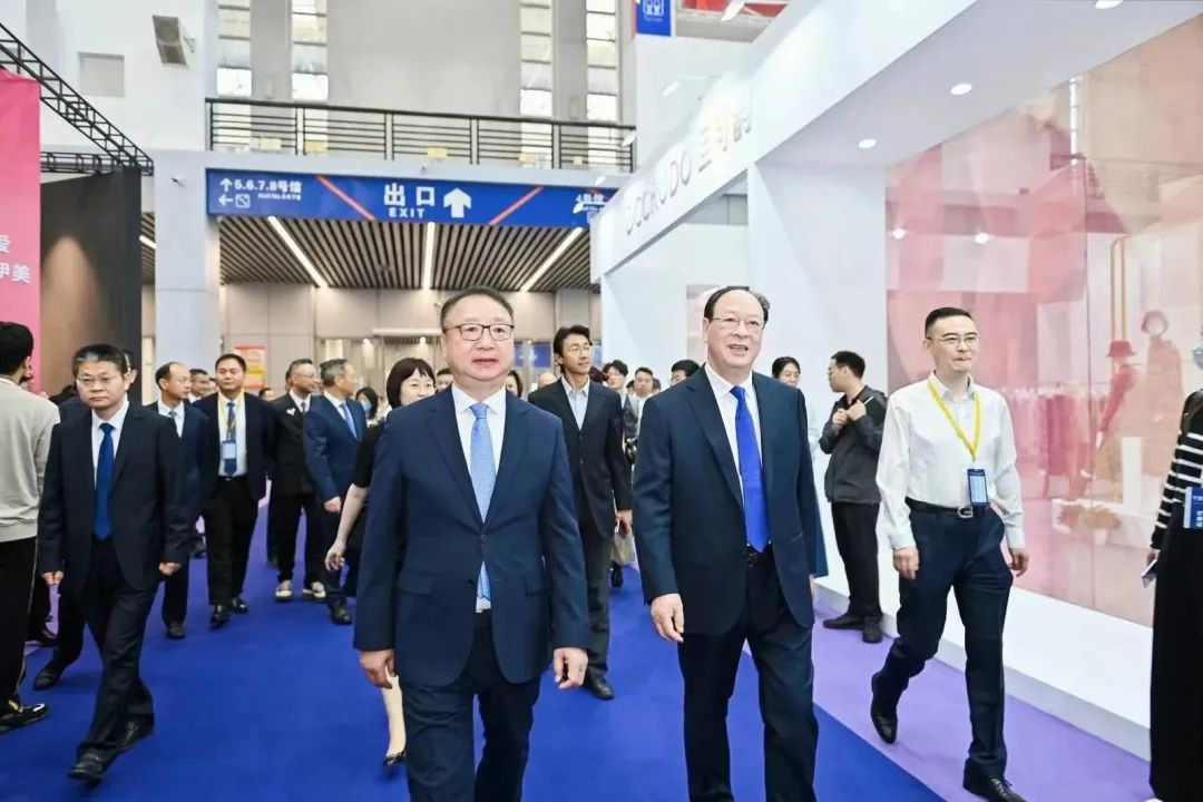 &ldquo;潮涌東方、風(fēng)尚寧波&rdquo;--2023寧波時(shí)尚節(jié)暨第27屆寧波國(guó)際服裝節(jié)盛大啟幕