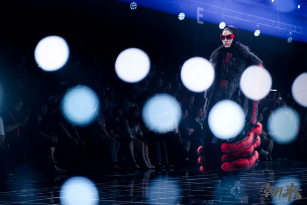 第二十七屆（2024）&ldquo;真皮標(biāo)志杯&rdquo;中國(guó)國(guó)際皮革裘皮時(shí)裝設(shè)計(jì)大賽決賽在海寧成功舉行！