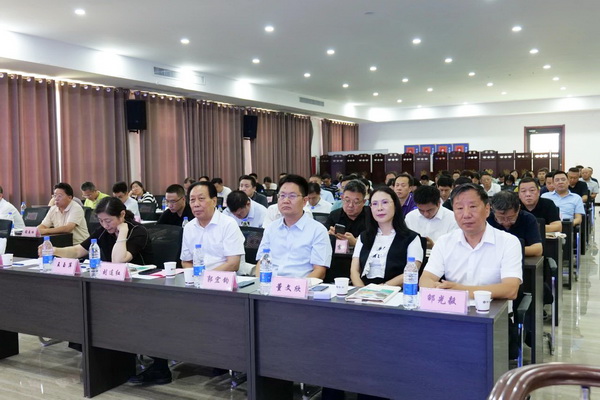 勞模、低碳、AI、新材料&hellip;&hellip;紡織行業(yè)專精特新中小企業(yè)走進(jìn)石家莊