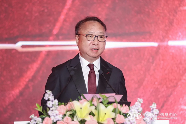 中國紡聯(lián)會長孫瑞哲：以精誠為神、以日新為道，為中國紡織事業(yè)而努力
