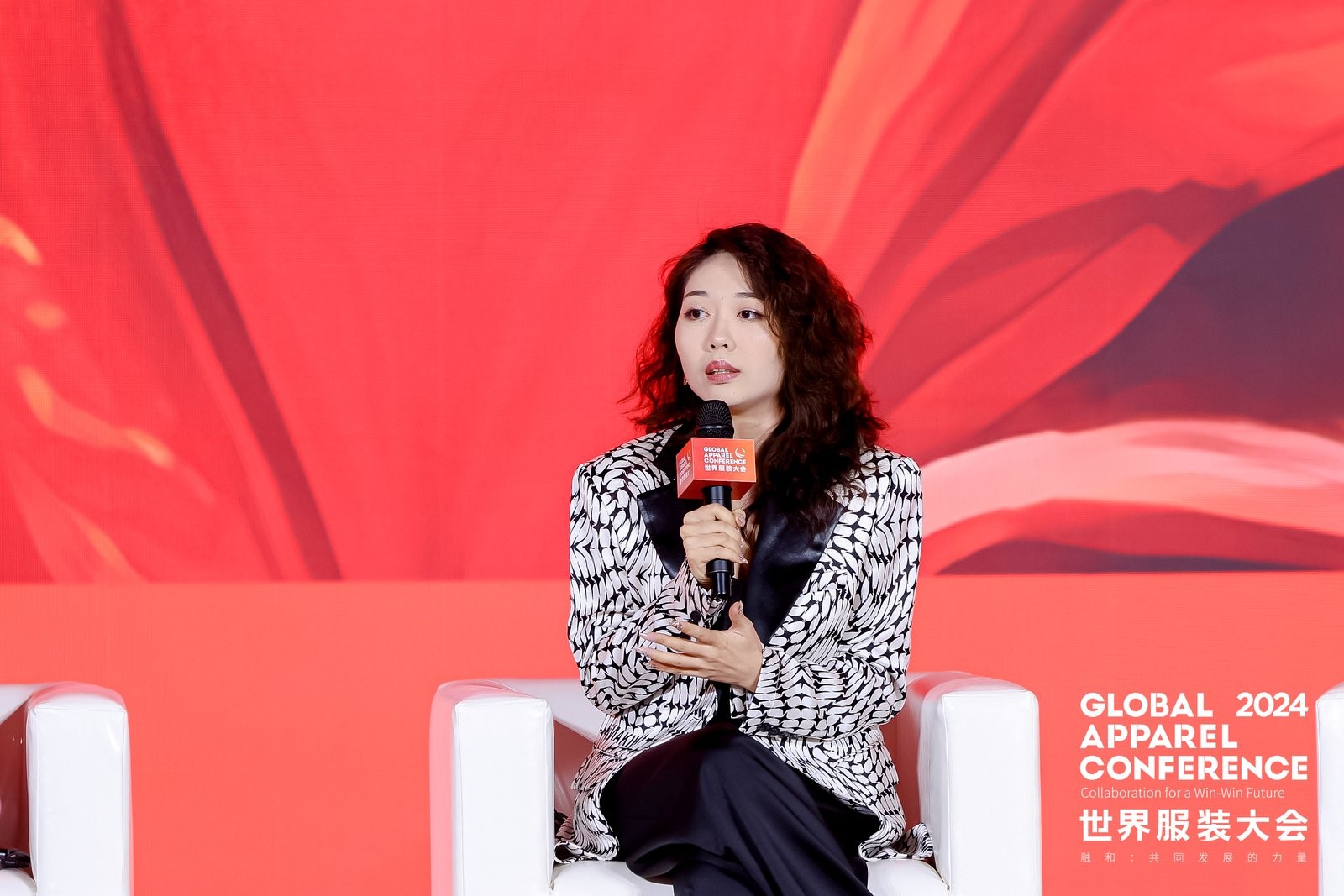 &ldquo;融和&rdquo;20個國家和地區(qū)服裝精英，2024世界服裝大會在東莞虎門開幕