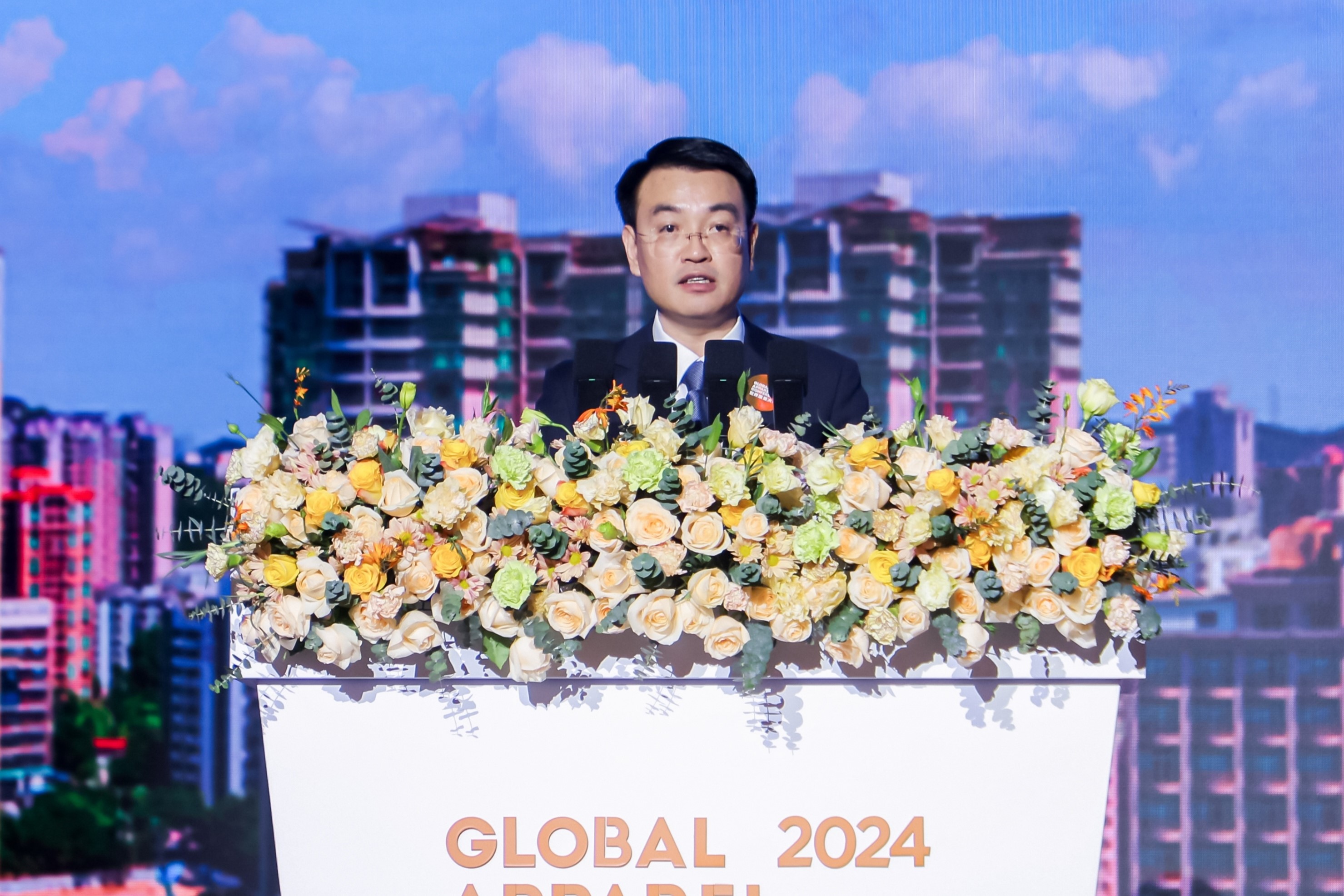 &ldquo;融和&rdquo;20個國家和地區(qū)服裝精英，2024世界服裝大會在東莞虎門開幕