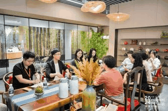 融匯優(yōu)質(zhì)資源，提速時(shí)尚發(fā)展！&ldquo;2024柯橋天天時(shí)尚&rdquo;完美交卷！