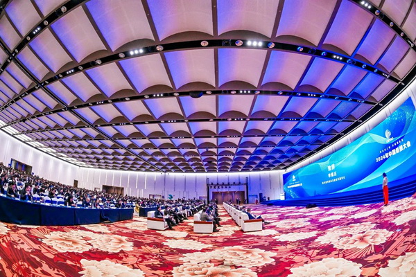 乘改革之勢(shì) 開錦繡新篇，2024中國(guó)紡織大會(huì)在柯橋召開！