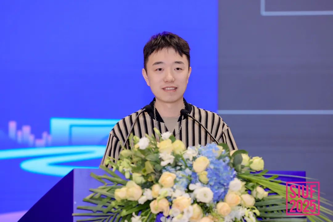 內(nèi)衣產(chǎn)業(yè)聚智深圳，共繪&ldquo;智尚&rdquo; 新篇｜2025中國內(nèi)衣文化周暨第三屆U30全球內(nèi)衣產(chǎn)業(yè)峰會圓滿落幕
