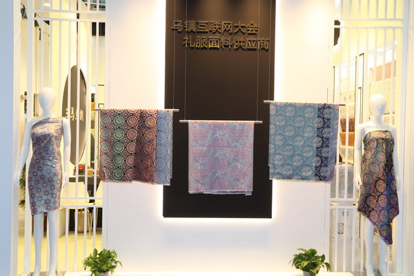 潮涌鵬城，開啟時尚 &ldquo;超鏈接&rdquo;丨第30屆FASHION SOURCE時尚之源深圳展、AW25深圳原創(chuàng)時裝周盛大啟幕