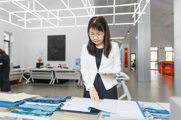 挖掘創(chuàng)新人才，激發(fā)產(chǎn)業(yè)活力！&ldquo;第十屆（2025年）十佳紡織面料設(shè)計師及培養(yǎng)先進(jìn)單位評選&rdquo;評審會于柯橋舉行