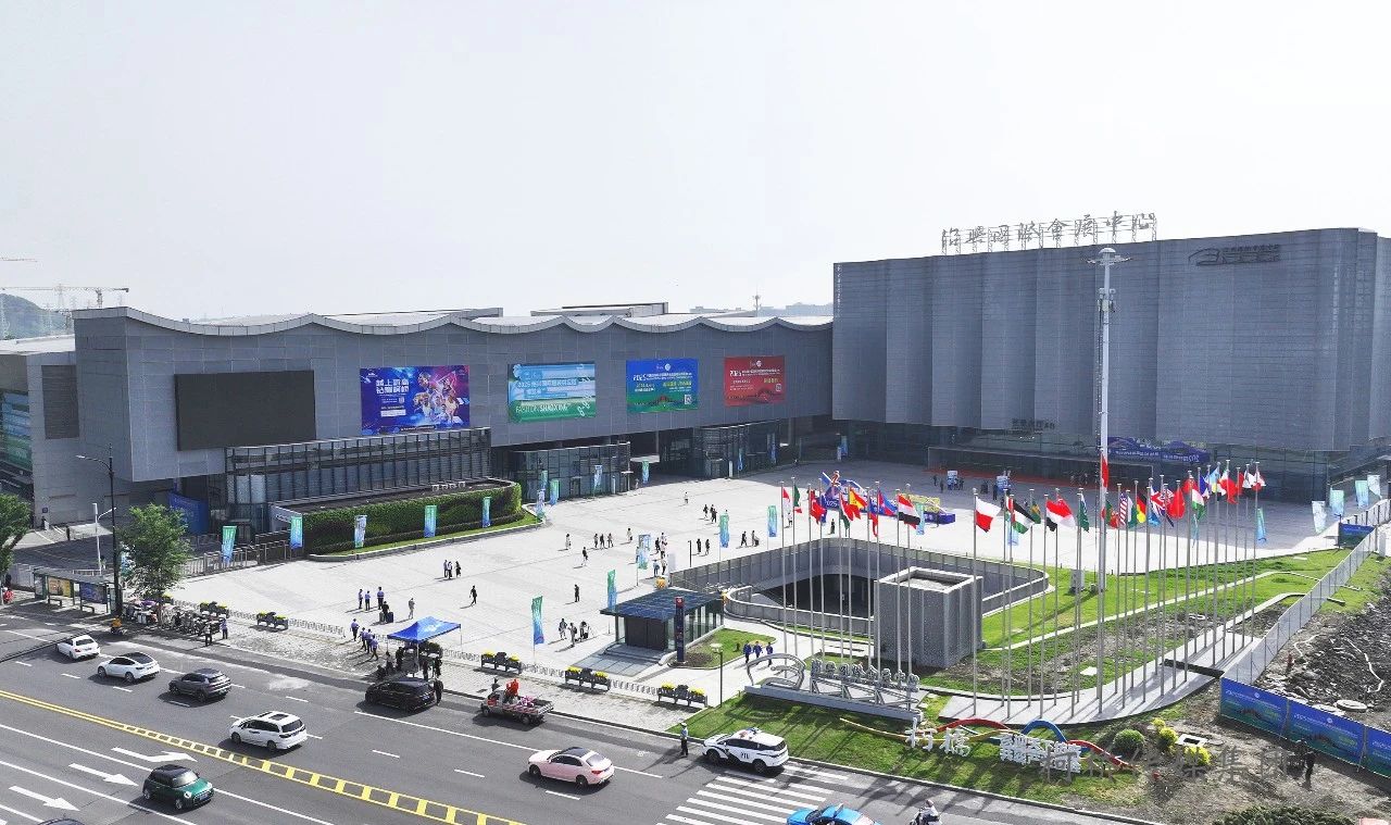 新形勢(shì)、新機(jī)遇，2025柯橋春季國(guó)際紡博會(huì)拉開(kāi)帷幕，全方位展示中國(guó)紡織發(fā)展的強(qiáng)韌