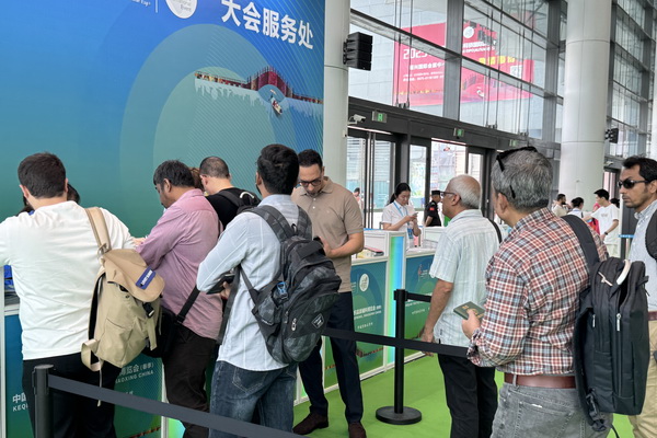 新形勢(shì)、新機(jī)遇，2025柯橋春季國(guó)際紡博會(huì)拉開(kāi)帷幕，全方位展示中國(guó)紡織發(fā)展的強(qiáng)韌
