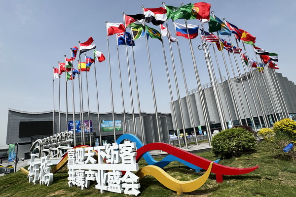 新形勢(shì)、新機(jī)遇，2025柯橋春季國(guó)際紡博會(huì)拉開(kāi)帷幕，全方位展示中國(guó)紡織發(fā)展的強(qiáng)韌