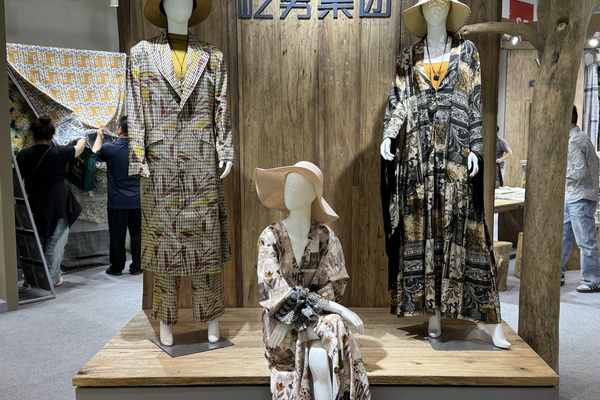 商貿(mào)對(duì)接超預(yù)期，產(chǎn)業(yè)鏈協(xié)同創(chuàng)新再升級(jí)！2025柯橋春季國際紡博會(huì)圓滿落幕