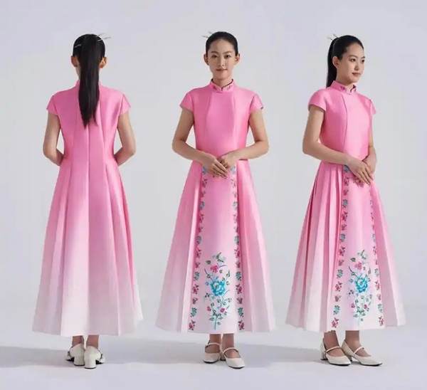 第十五屆全運(yùn)會(huì)頒獎(jiǎng)禮服發(fā)布：馬面裙、三藍(lán)繡、旗袍領(lǐng)，非遺元素彰顯灣區(qū)魅力