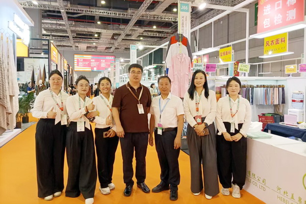 40余家石家莊紡服企業(yè)齊聚滬上，成為中紡聯(lián)秋季聯(lián)展上靚麗的風(fēng)景線