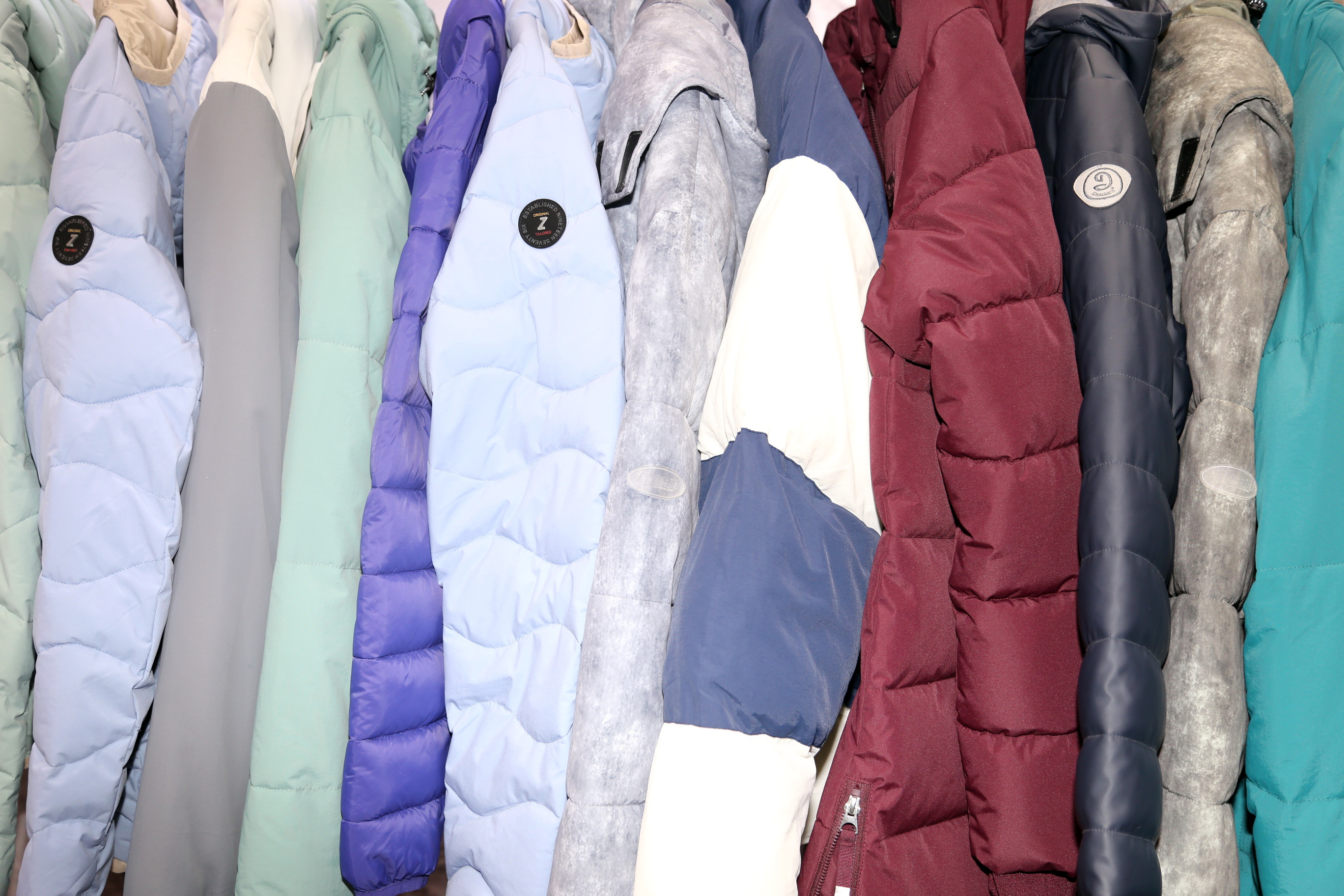 40余家石家莊紡服企業(yè)齊聚滬上，成為中紡聯(lián)秋季聯(lián)展上靚麗的風(fēng)景線