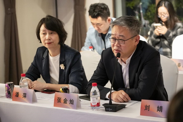 共繪時尚新藍(lán)圖--“2025青島時尚產(chǎn)業(yè)峰會”圓滿舉行