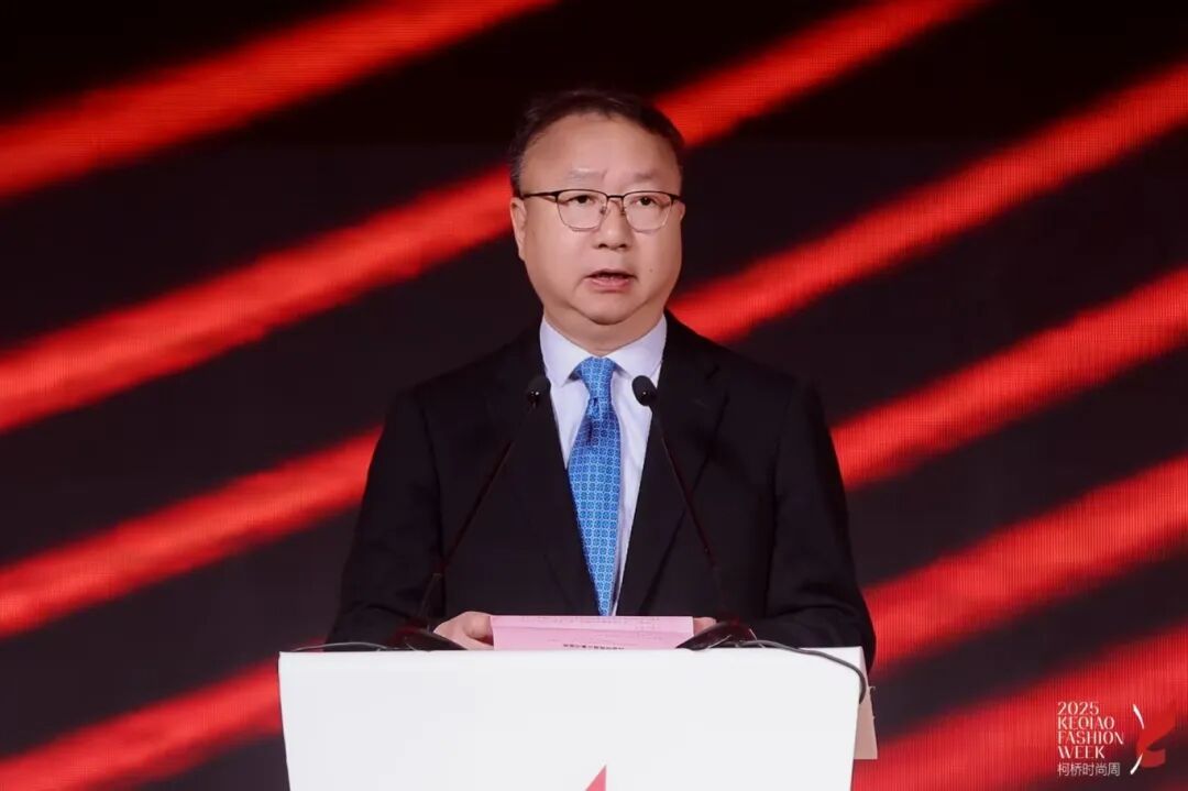 2025柯橋時(shí)尚周（秋季）啟幕！十年織夢(mèng)，時(shí)尚共鳴&ldquo;洄響&rdquo;千年紡都