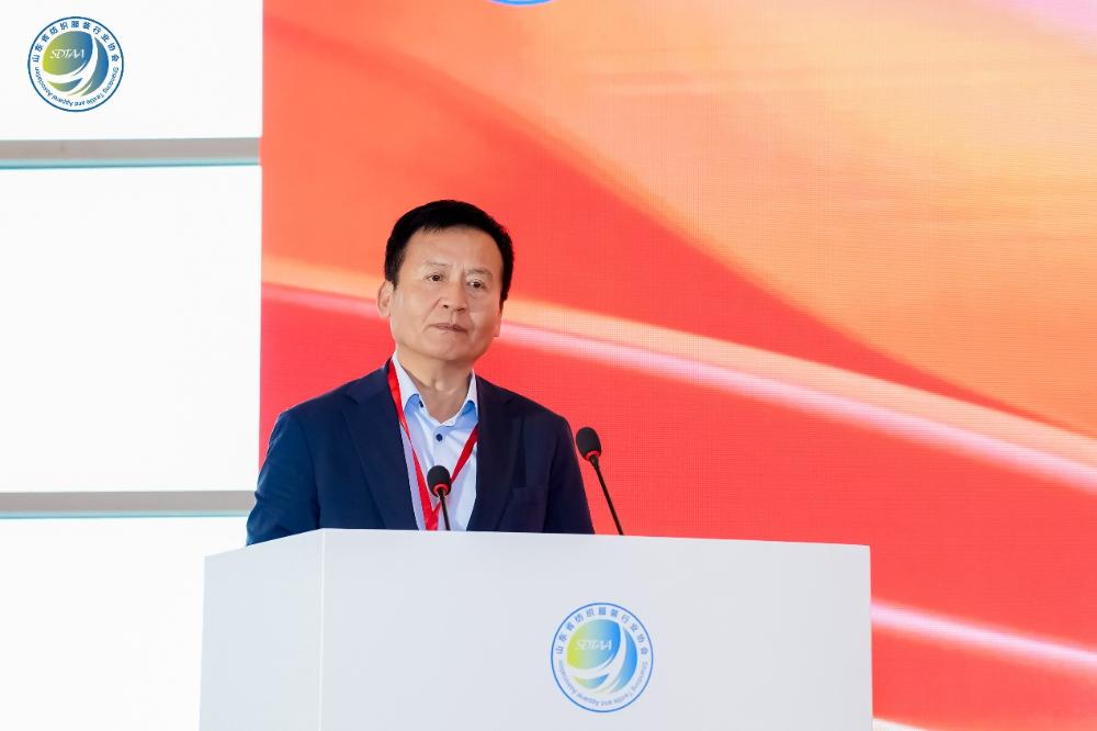 三十而立風正勁，智啟新程謀遠篇！山東省紡織服裝行業(yè)協會第六屆會員大會暨六屆一次理事會舉辦